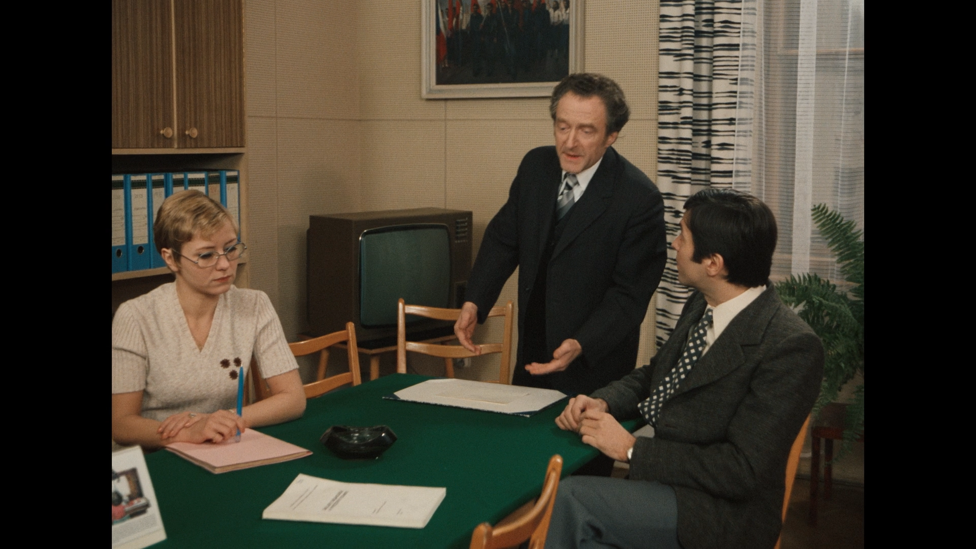 Jaroslava Obermaierová, Jiří Hálek a Josef Abrhám vo filme Marečku, podejte mi pero!