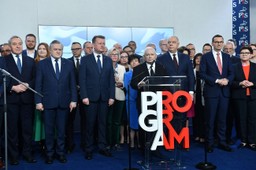 Ministrowie w kolejce po mandaty. Skąd mogą wystartować prominentni politycy PiS?