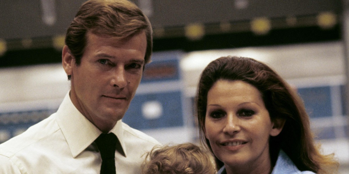 Roger Moore 