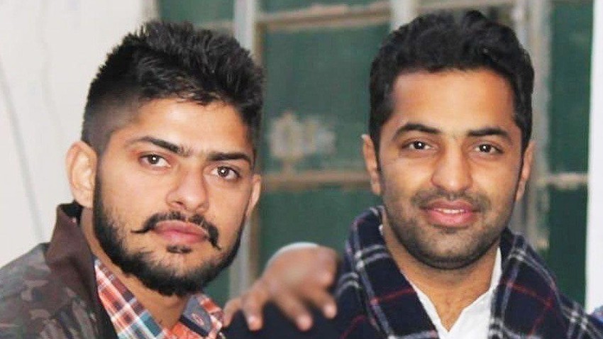 Viki Midukera (desno) bio je blizak sa Bišnoijem (levo) i sa Brarom | Foto: BBC