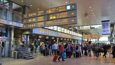 Interwencja służb na lotnisku Kraków Airport. Powodem była reklamówka