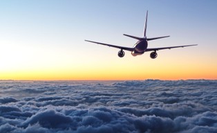 Koniec z brakiem samolotów? Rosja rusza z "mokrym" leasingiem!