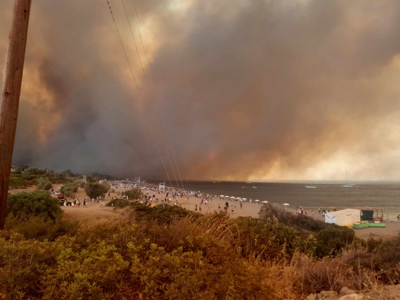 Pożary w Grecji. Polacy utknęli na Rodos.