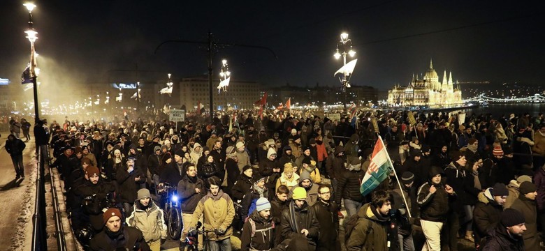 Wielkie protesty w Budapeszcie. Związkowcy grożą prezydentowi strajkami