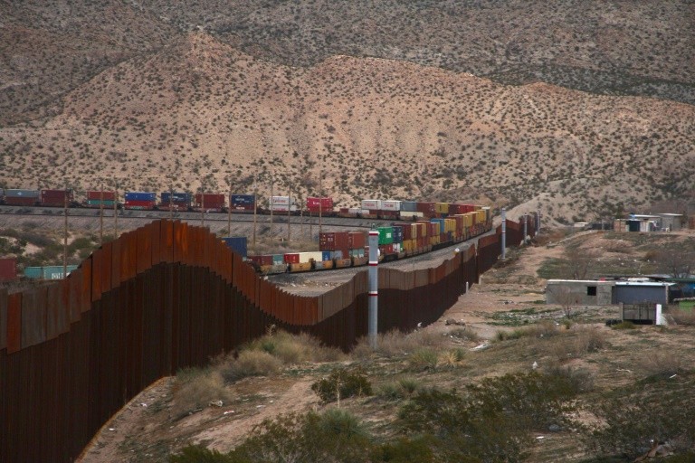 Tightened US security at the Mexican border has complicated life in places like Ciudad Juarez, Mexico (R), pictured across from Sunland Park, New Mexico on the United States side