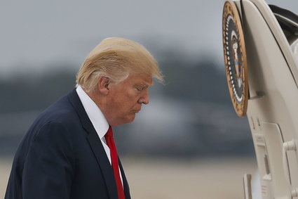 Donald Trump trzęsie giełdami. Łańcuch zdarzeń zaczyna się od tragedii w Charlottesville