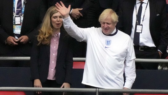 Boris Johnson potępił rasistowskie obelgi wobec angielskich piłkarzy