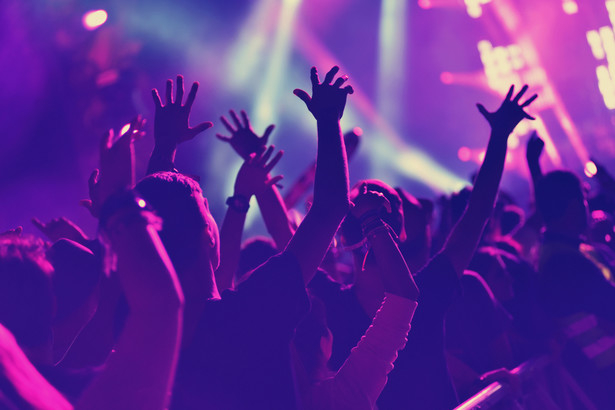Muzyczne lato 2019: Najciekawsze koncerty i festiwale