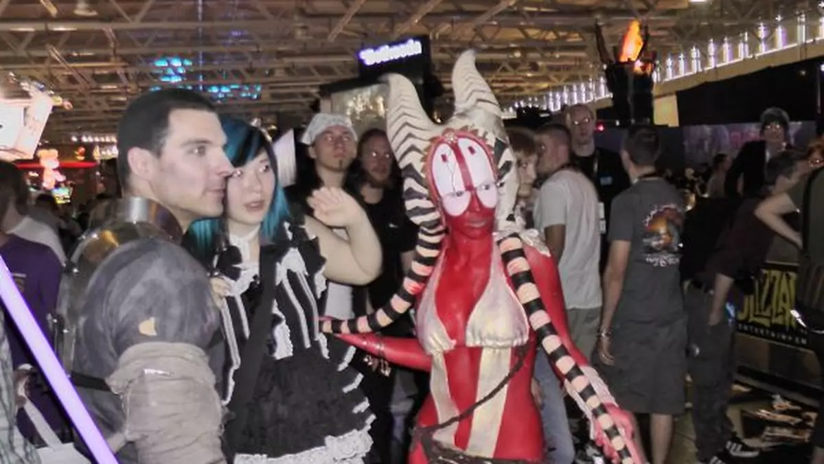 Gamescom 2011 Booth Babes