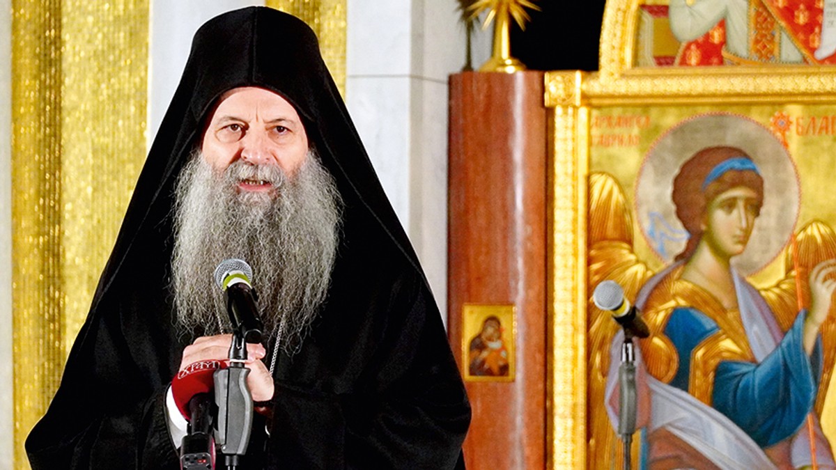 Patrijarh Porfirije dao blagoslov da oganj sa Hristovog groba dospe u Beograd
