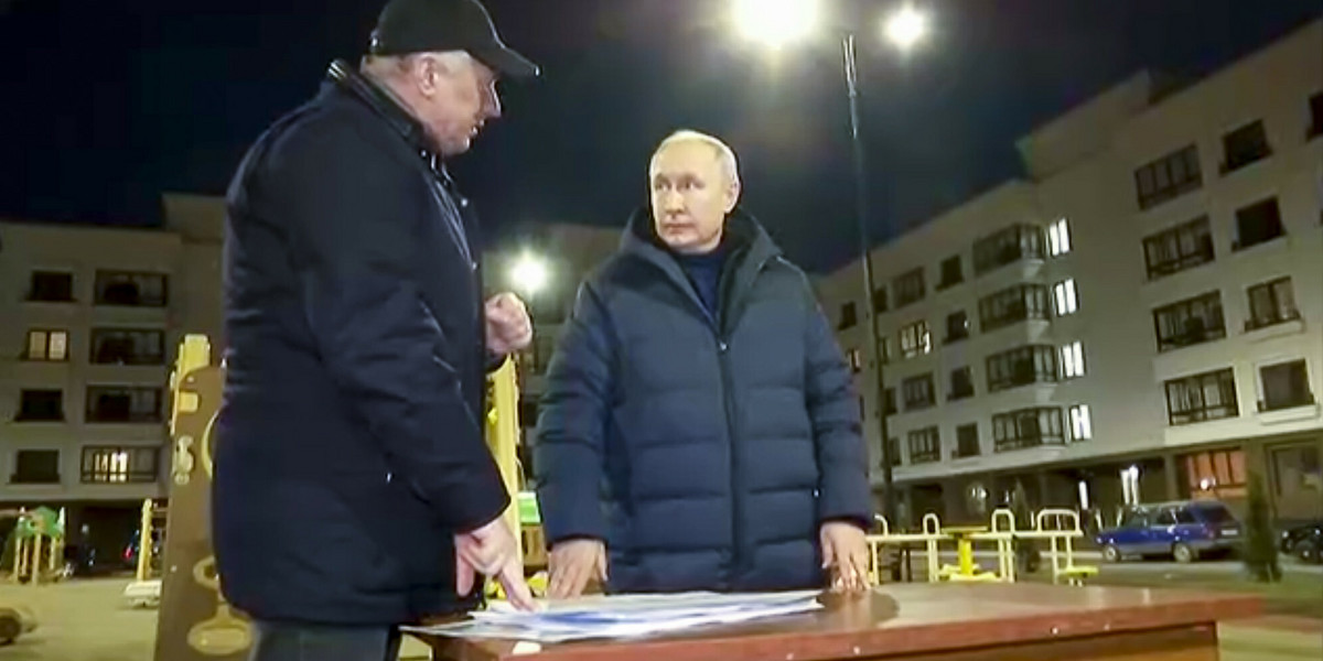 Władimir Putin podczas marcowej wizyty w Mariupolu