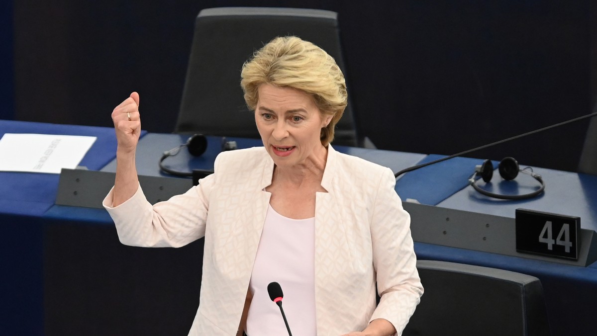 Parlament Europejski wybrał Ursulę von der Leyen na stanowisko przewodniczącej Komisji Europejskiej. Za jej kandydaturą zagłosowało 383 europosłów, przeciwko 327, a 22 wstrzymało się od głosu.