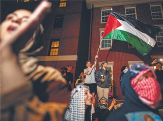 Biali radykałowie. Najważniejsi sojusznicy Trumpa