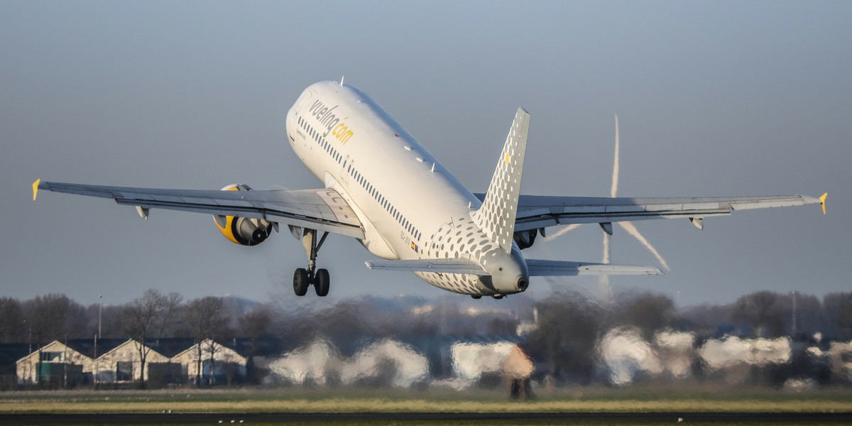 Samolot linii lotniczych Vueling.