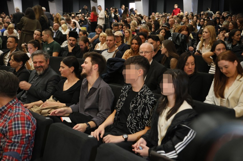 Nebojša Dugalić sa porodicom