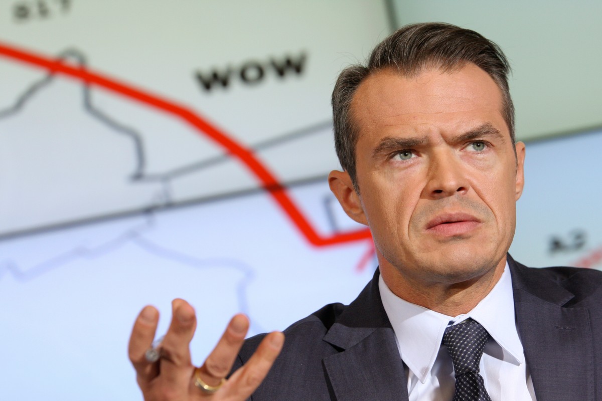 Zegarek Nowaka jednak droższy. Jest nowa opinia biegłego