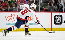 Owieczkin uhonorowany i z kolejnym rekordem ligi NHL