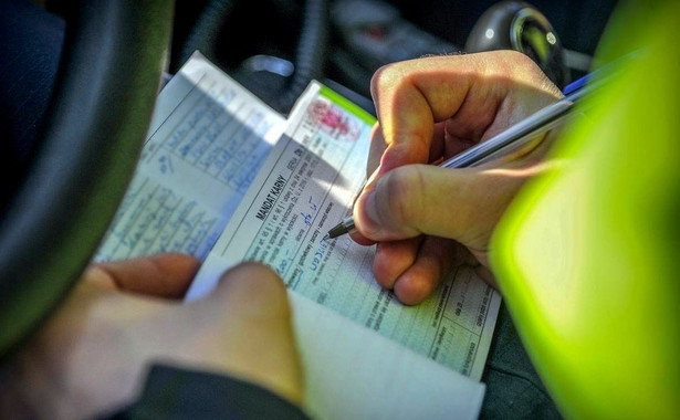 Po wakacjach gaz do dechy, nie będzie żadnej kary. Jest problem z bloczkami mandatowymi