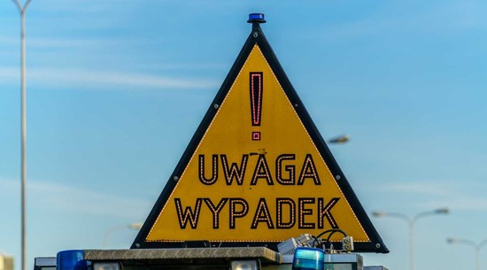 Groźny wypadek radiowozu w Małopolsce. Policjanci w szpitalu