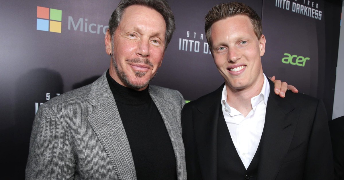 Paramount just told employees what their year-end bonuses are — and ...