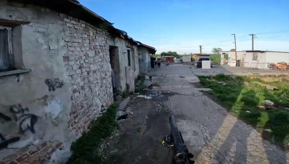 Polícia obvinila všetkých päť osôb zadržaných počas víkendového zásahu v Trnave.