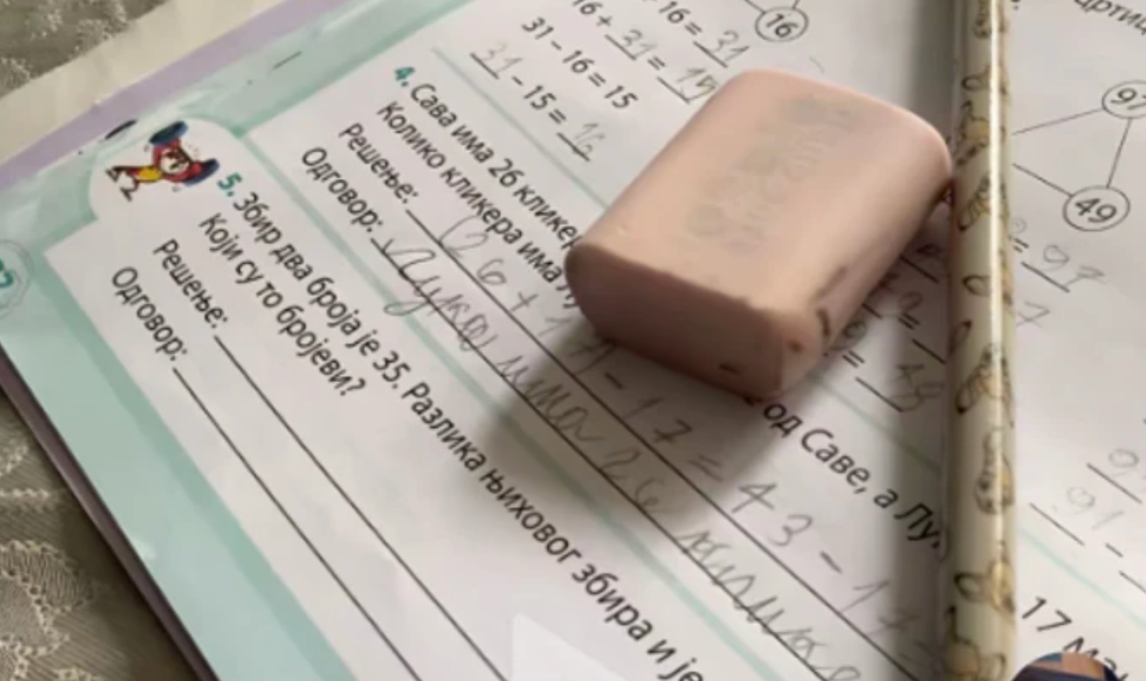 Matematická úloha, ktorú zdieľali na sociálnej sieti.