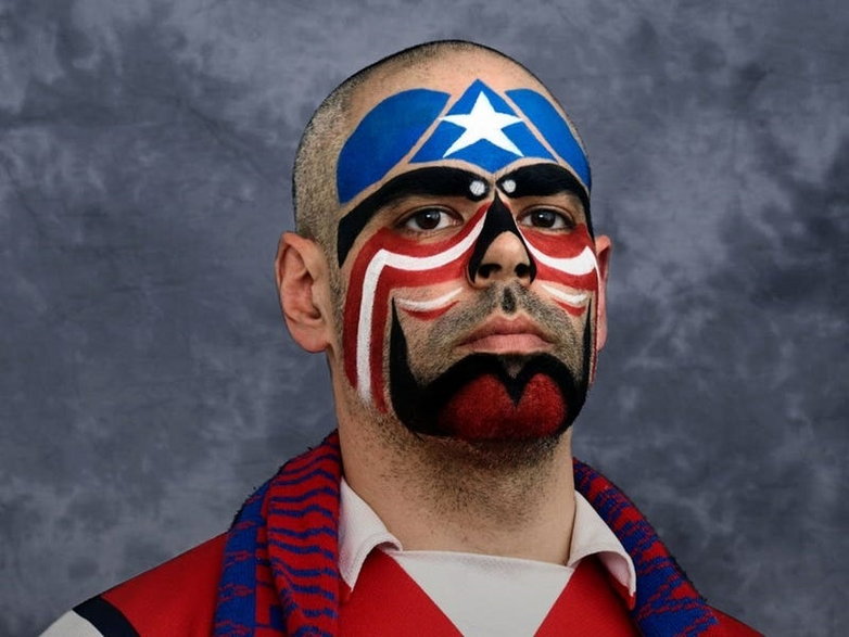 Malunek flagi Stanów w stylu Juggalo na twarzy.