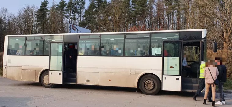 ITD i Sanepid kontrolują liczbę pasażerów w autobusach