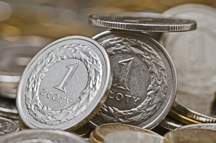 Złoty nie przejmuje się już frankami, ale to nie koniec problemów