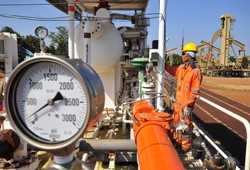 UE ostrożnie o gazowej ugodzie Rosja-Ukraina