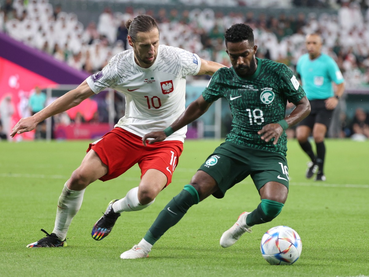 Grzegorz Krychowiak w meczu z Arabią Saudyjską