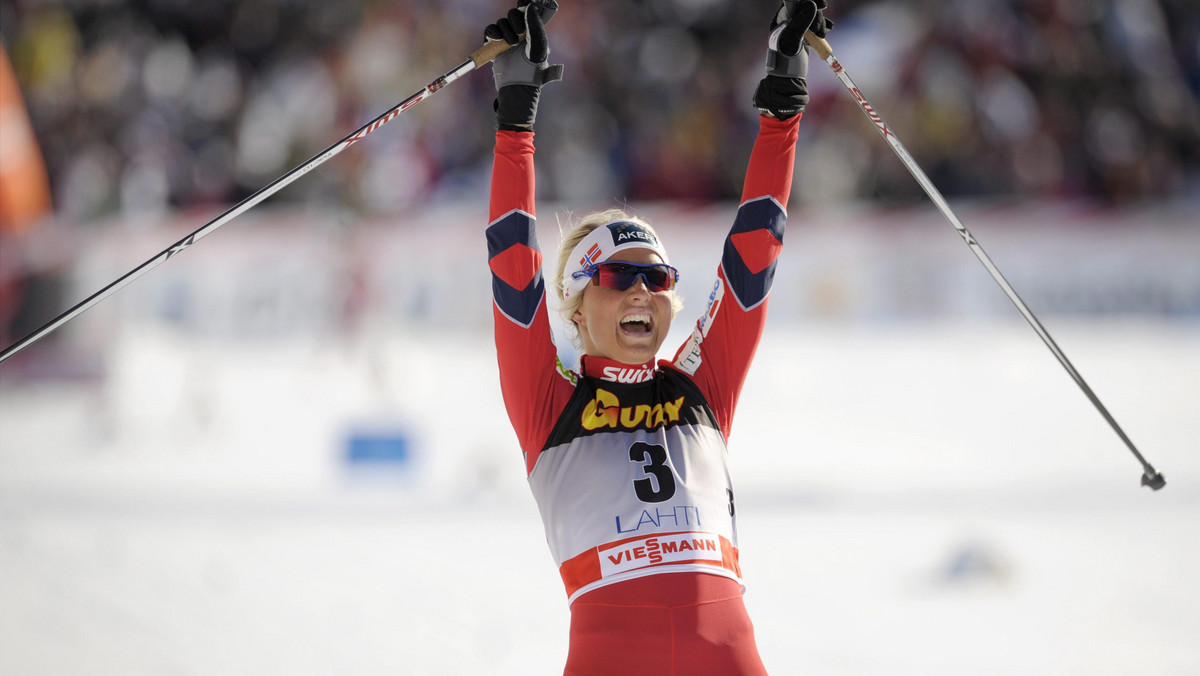 W przeddzień siódmej edycji Tour de Ski norwescy eksperci i trenerzy zastanawiają się, dlaczego ich reprezentanci nie są w stanie wygrać tych zawodów, podczas gdy Justyna Kowalczyk i Dario Cologna zwyciężyli już po trzy razy.