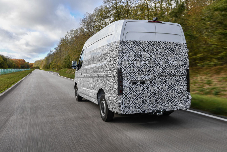 Pierwsza jazda prototypem nowego Renault Master E-Tech