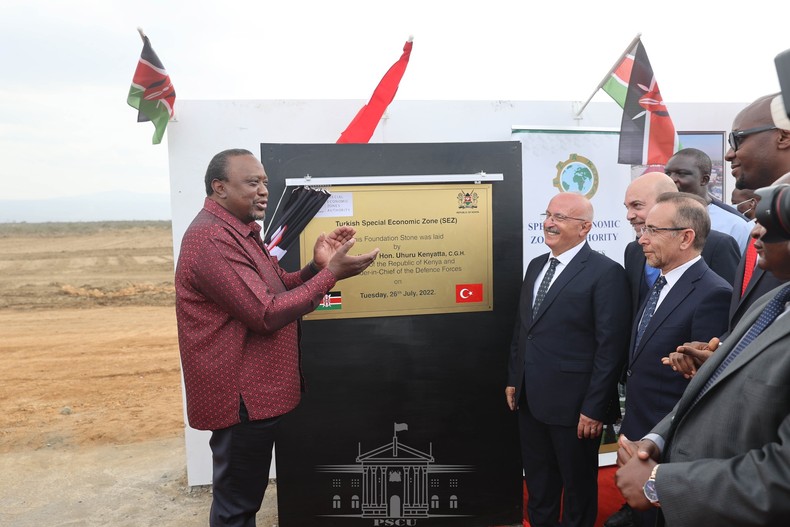 President Uhuru Kenyatta opened the 1000-acre Naivasha Special Economic Zone (SEZ) and laid the foundation stone for the construction of the Turkish Industrial Holding Complex in the zone
