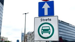 minister uderza w strefy czystego transportu: to szkodliwe dla ludzi