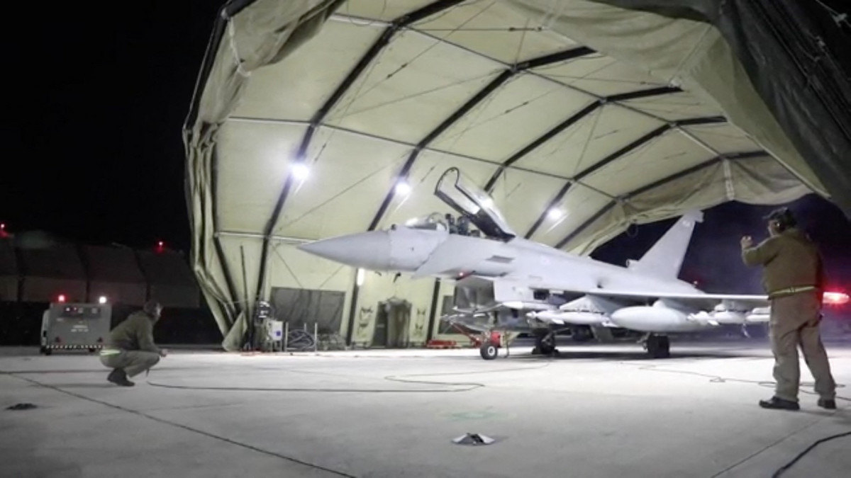 Британски воен авион полета за да ги нападне Хутите