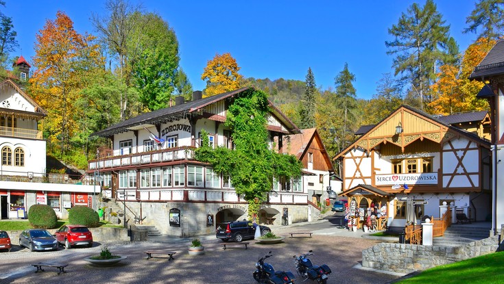 Wyjazd do sanatorium 2025. Jakie są aktualne ceny i ile trzeba czekać w kolejce? [LISTA]