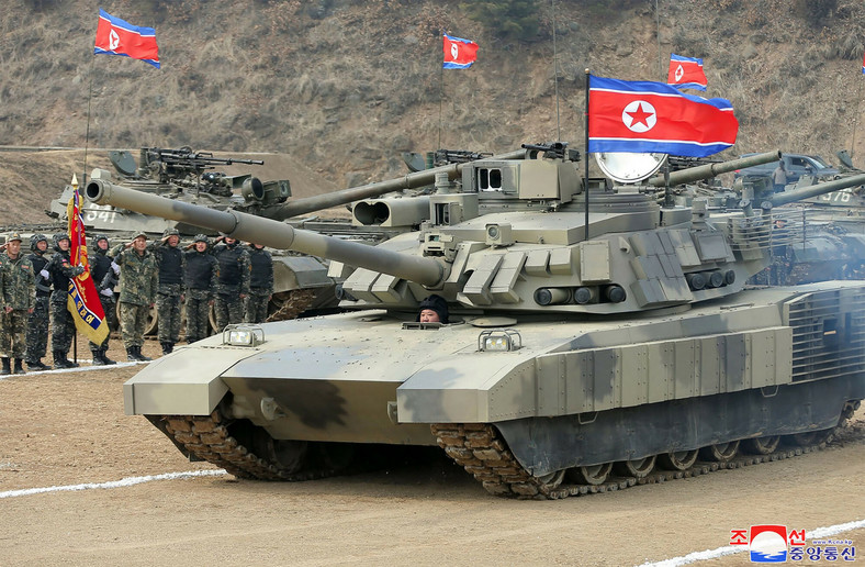 Kim Dzong Un miał usiąść za sterami czołgu