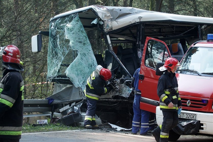 Zmiażdżony autokar z pielgrzymami! Nowe fakty