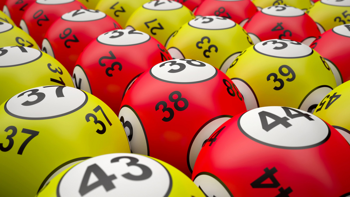 Przedstawiamy wyniki losowań Lotto, Lotto Plus, Mini Lotto, Ekstra Pensja, Kaskada, Multi Multi i Super Szansa, które odbyły się 10.07.2018. Sprawdź, które liczby były szczęśliwe w losowaniu Lotto!