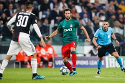 Rosjanie obniżyli pensje Krychowiakowi i Rybusowi. Zobacz, o ile