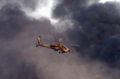 Izraelska odpowiedź na ataki terrorystów. Śmigłowce ostrzelały cele przy granicy z Libanem