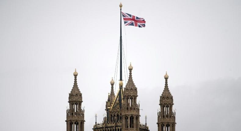 A House of Lords committee said unless Britain reaches a specific deal with the EU over budget contributions it could leave behind a bill estimated at up to 60bn euros