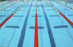 Filmował dzieci na pływalni. Zarzuty utrwalania pornografii dziecięcej