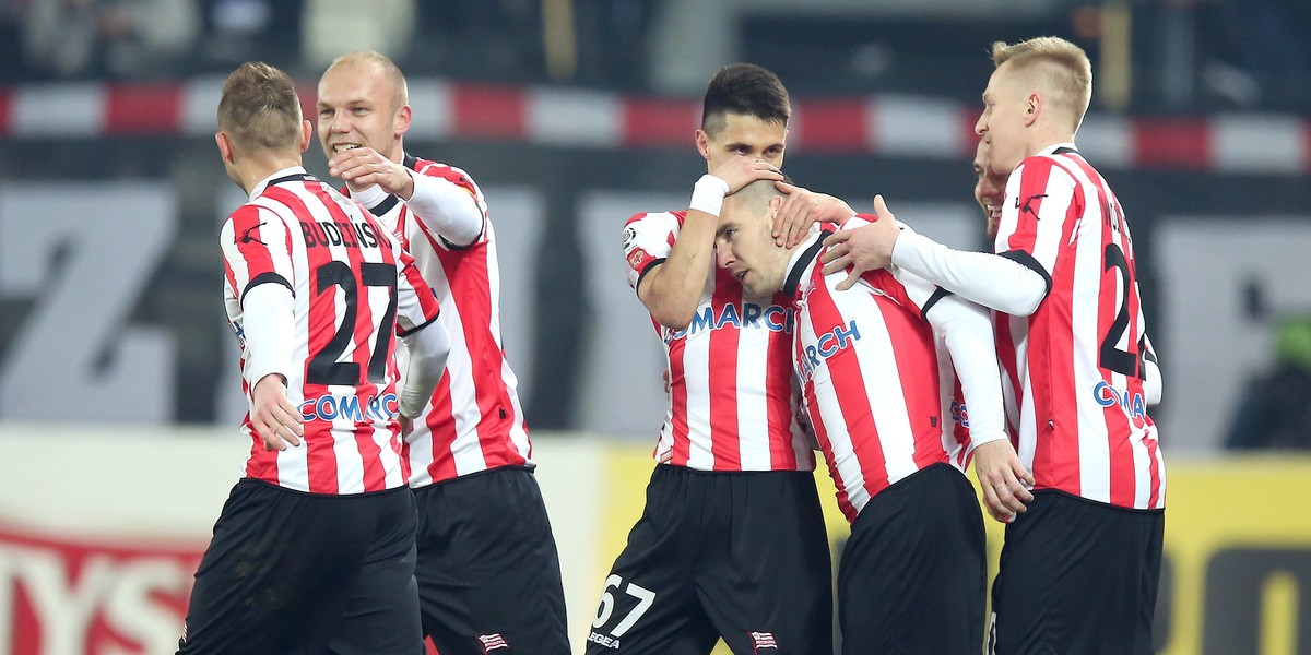 Pilka nozna. Ekstraklasa. Cracovia Krakow - Gorniik Zabrze. 13.02.2016