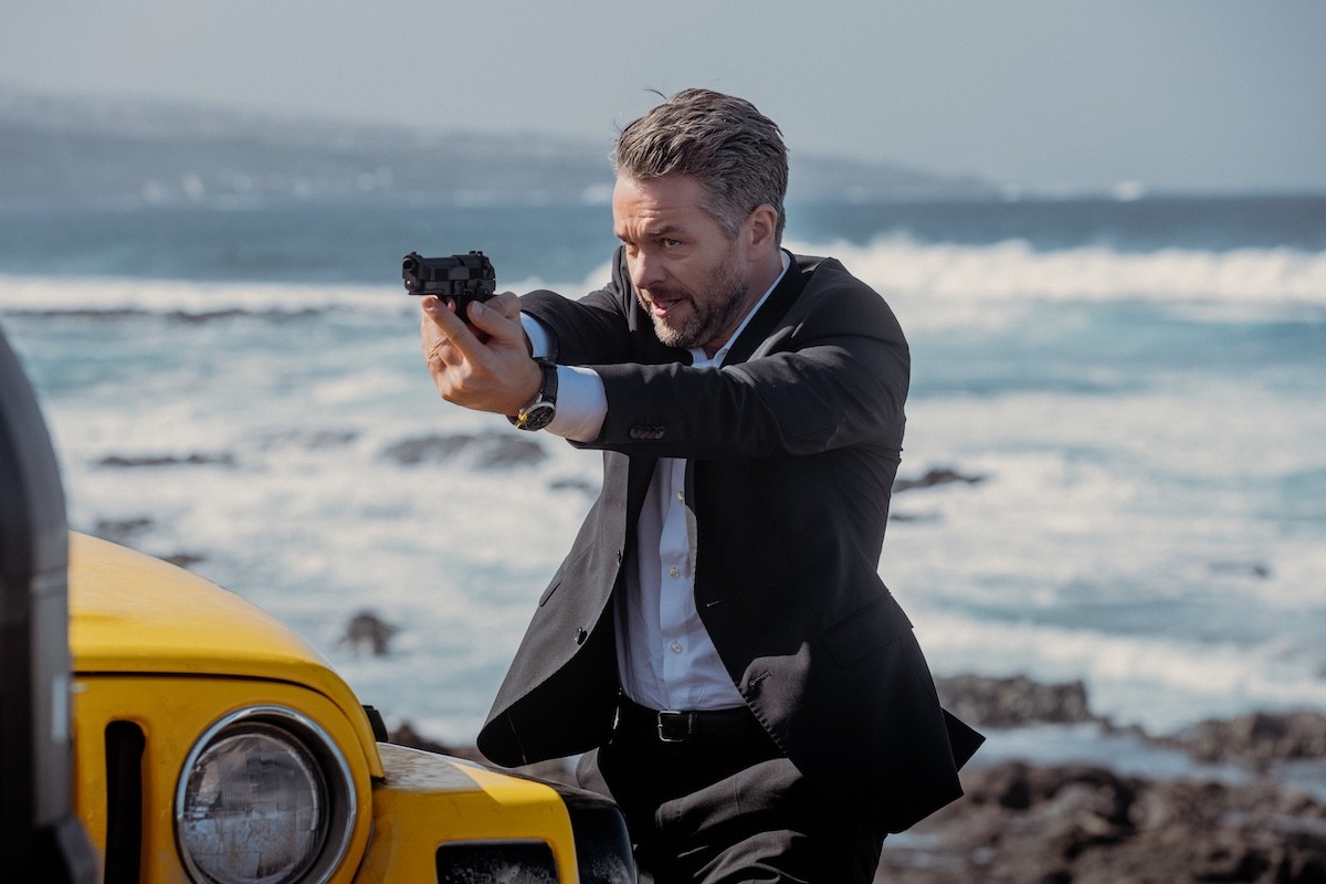 Julian Ovenden jako Jonah w dziesiątym i finałowym odcinku serialu "Agenci NCIS: Tony i Ziva"