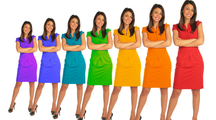 Bátran válasszunk színes ruhákat, csak fontos tudni, hogy mi passzol hozzánk Fotó: Shutterstock
