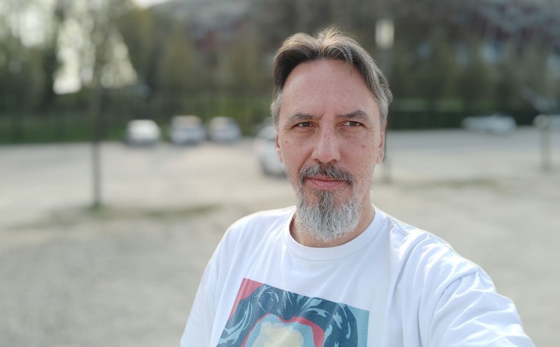 Zdjęcie wykonane smartfonem Xiaomi Mi9 - selfie