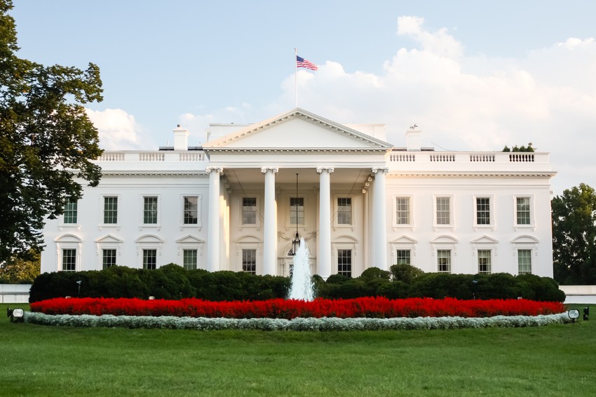 Vašington ima četiri razloga za nezadovoljstvo zbog Kurtijeve zabrane dinara na KiM