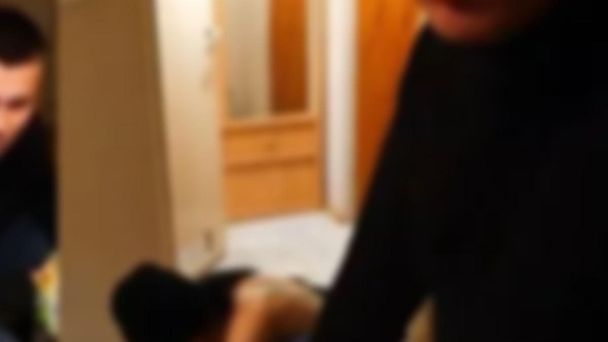Patostreamerzy znęcali się nad dziewczyną